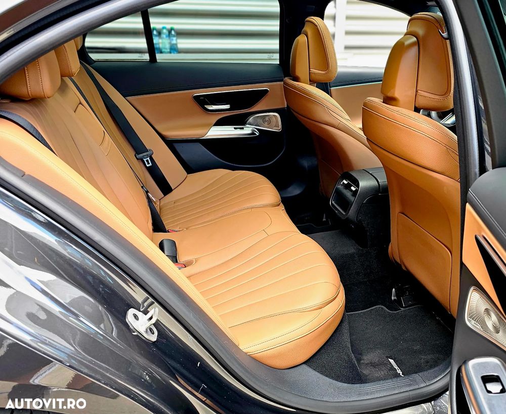 Mercedes-Benz E 300 9G-TRONIC AMG Line - 8
