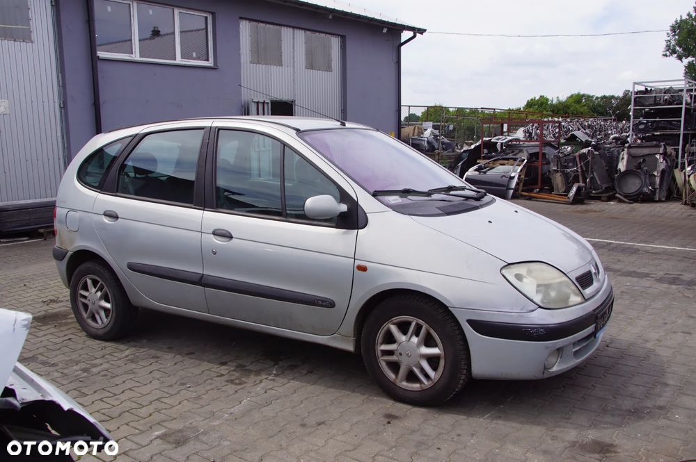 Auto na części - Renault Megane Scenic I Lift 1.9 dCi 102 KM F9Q732 JC5113 2001R Skrzynia Drzwi Szyba Lusterko Maska Zderzak Klapa Błotnik Deska Kokpit - 7