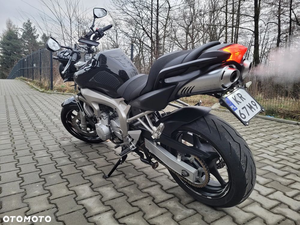 Yamaha FZ6 - 7