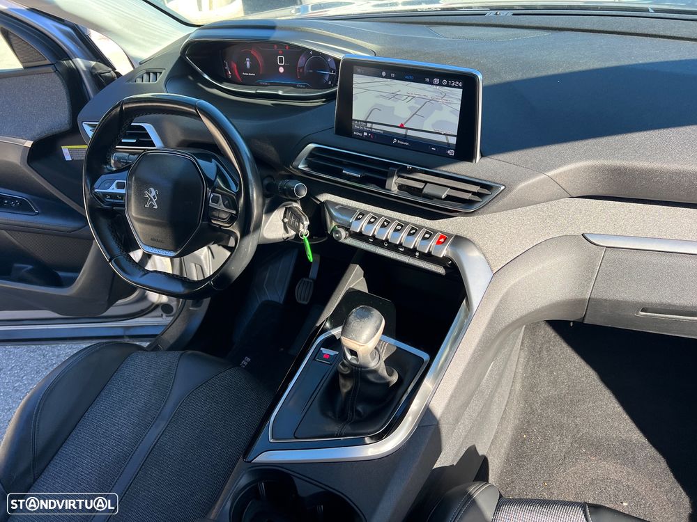 Peugeot 3008 1.5 BlueHDi Allure - 16