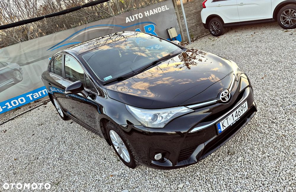 Toyota Avensis 1.6 Active - 10