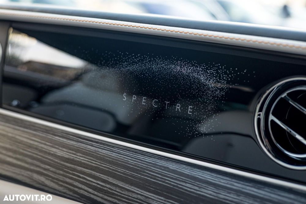 Rolls-Royce Spectre - 27
