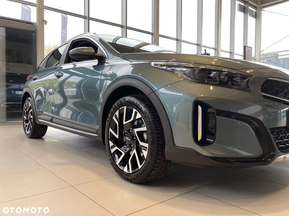 Kia XCeed 1.5 T-GDI M - 4