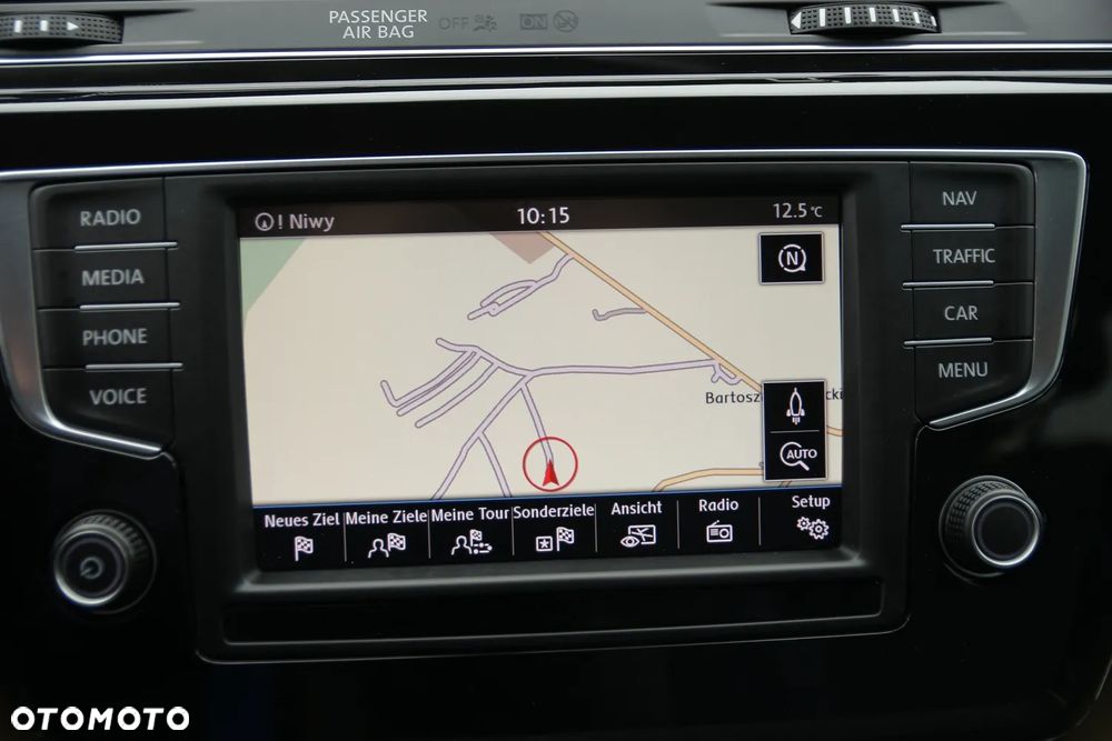 Volkswagen Touran 2.0 TDI SCR Highline - 33