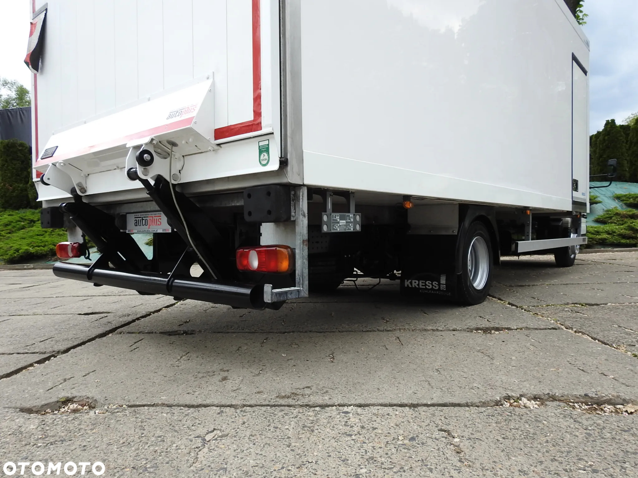 Mitsubishi CANTER FUSO 7C15 KONTENER CHŁODNIA WINDA 14 PALET -4*C ZASILANIE 230V KLIMATYZACJA AUTOMATYCZNA SKRZYNIA 150KM  [1866] - 28