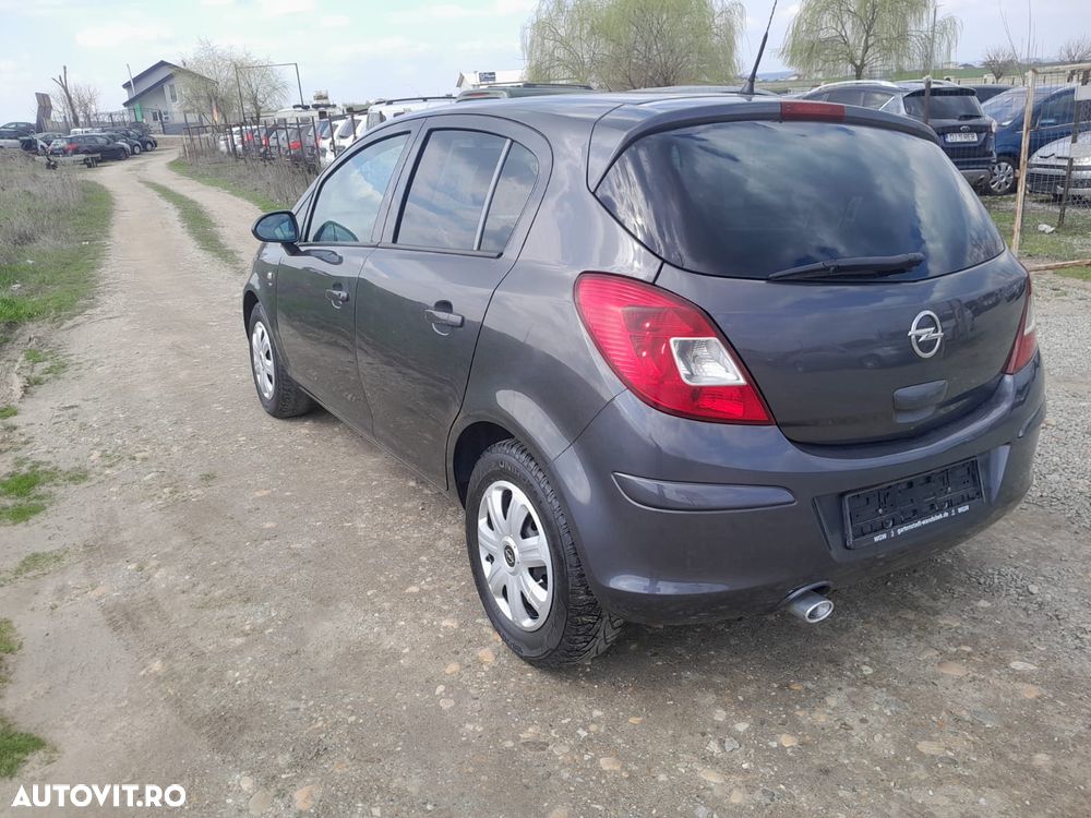 Opel Corsa - 4