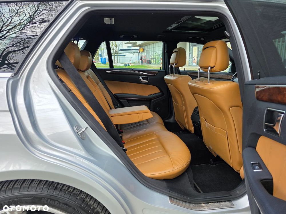 Mercedes-Benz Klasa E 350 4Matic Avantgarde Sport Edition AMG - 31