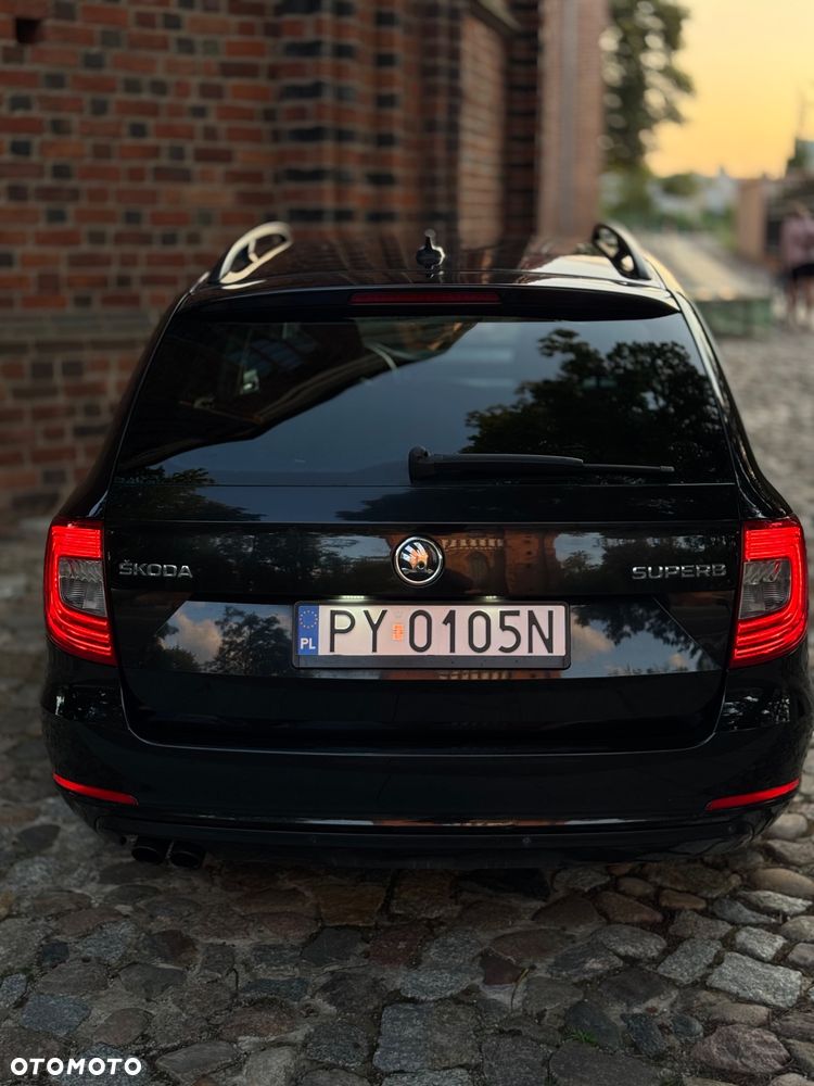Skoda Superb 2.0 TDI Active DSG - 12