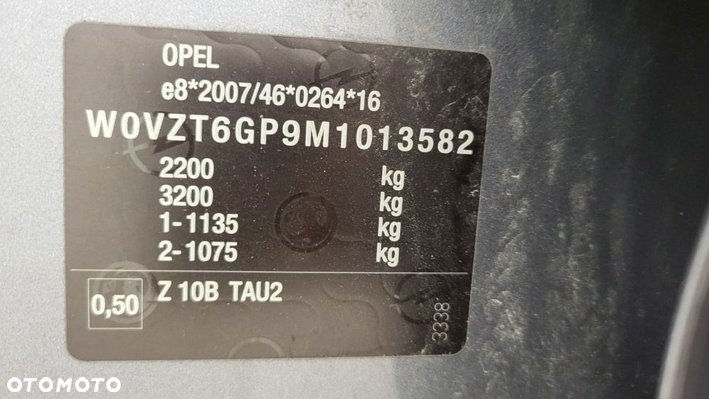 Opel Insignia - 25