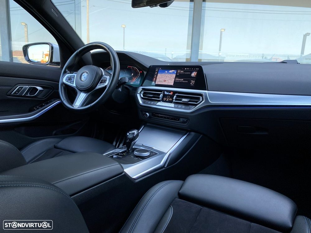 BMW 318 d Pack Desportivo M Auto - 14