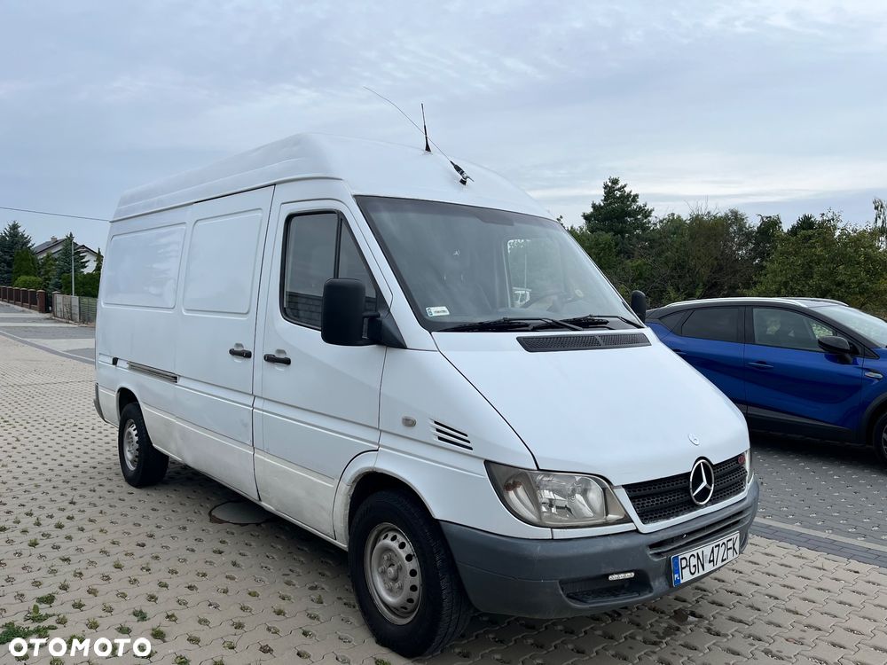 Mercedes-Benz Sprinter - 3