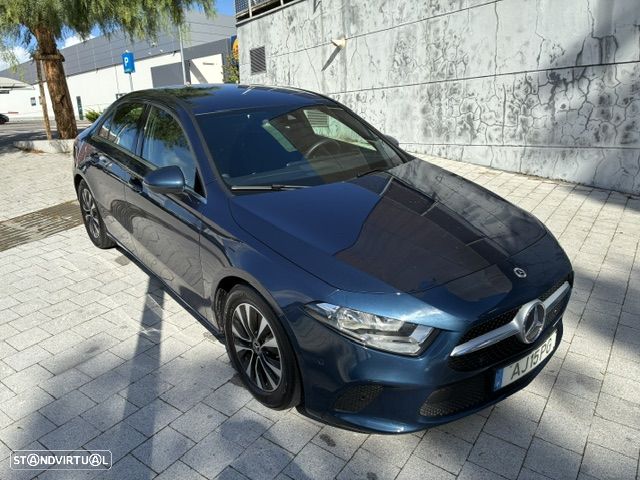 Mercedes-Benz A 180 Limousine d Style Plus Aut. - 26