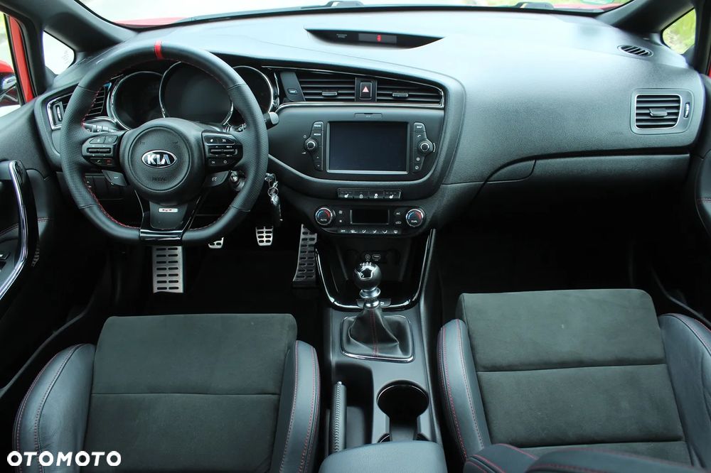 Kia Ceed 1.6 T-GDI GT-Track - 18