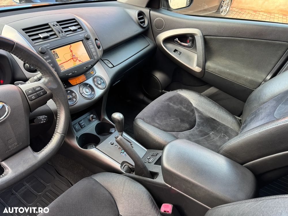 Toyota RAV4 ver-2-2-d--4cat-4wd-aut-luxury-18- - 15