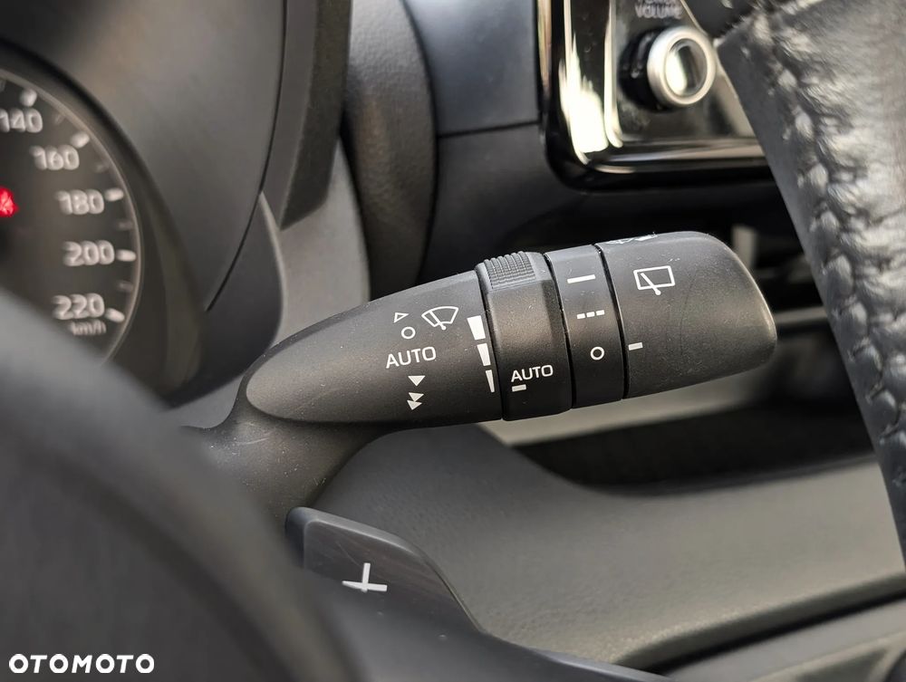 Toyota Yaris 1.5 Comfort CVT - 16