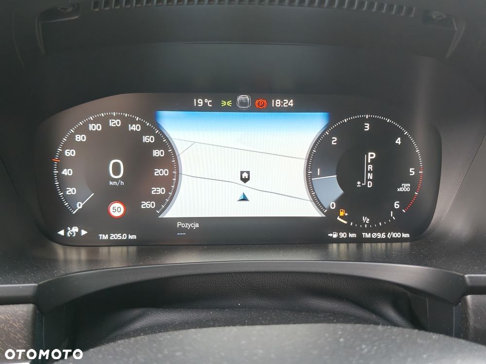 Volvo V90 D5 SCR AWD Momentum Pro - 26
