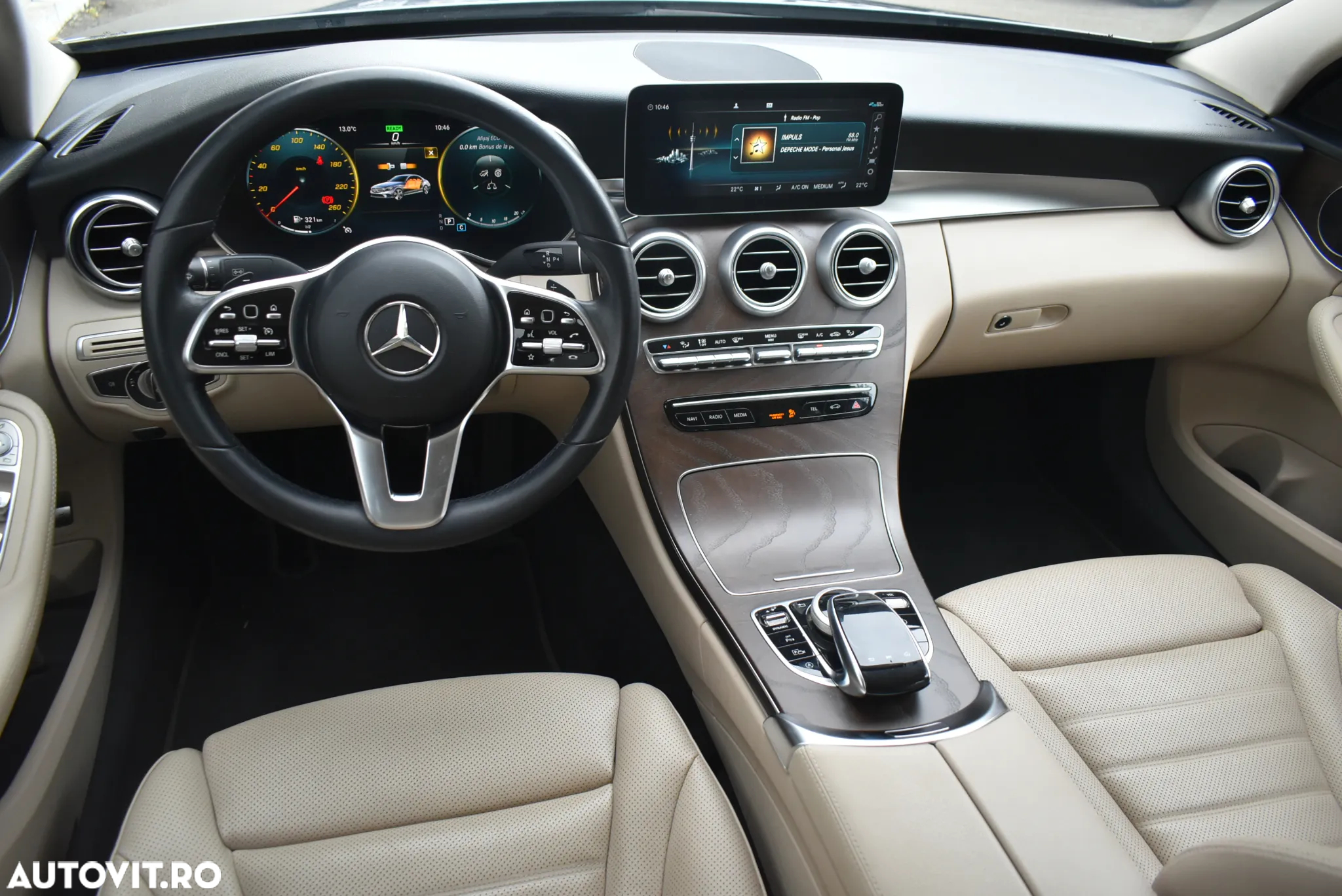Mercedes-Benz C - 23
