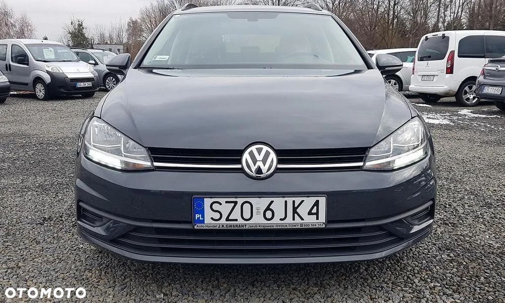 Volkswagen Golf Variant - 10