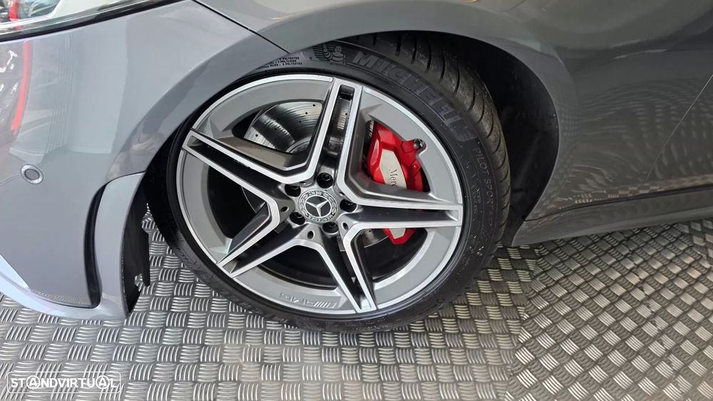 Mercedes-Benz CLS 300 d AMG Line - 30