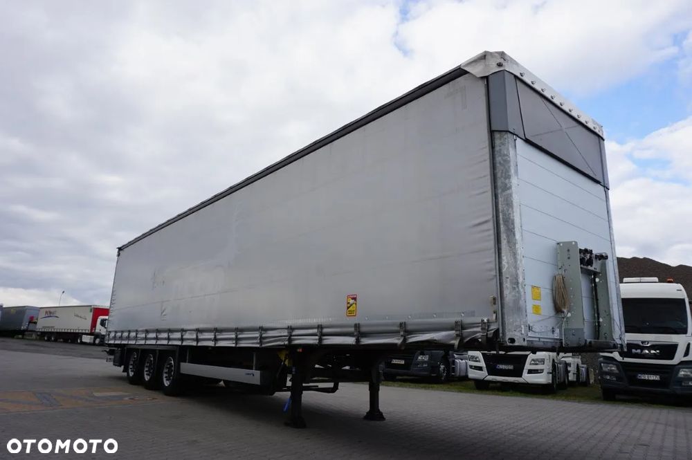 Schmitz Cargobull FIRANA VARIOS OŚ PODNOSZONA * 2022 *