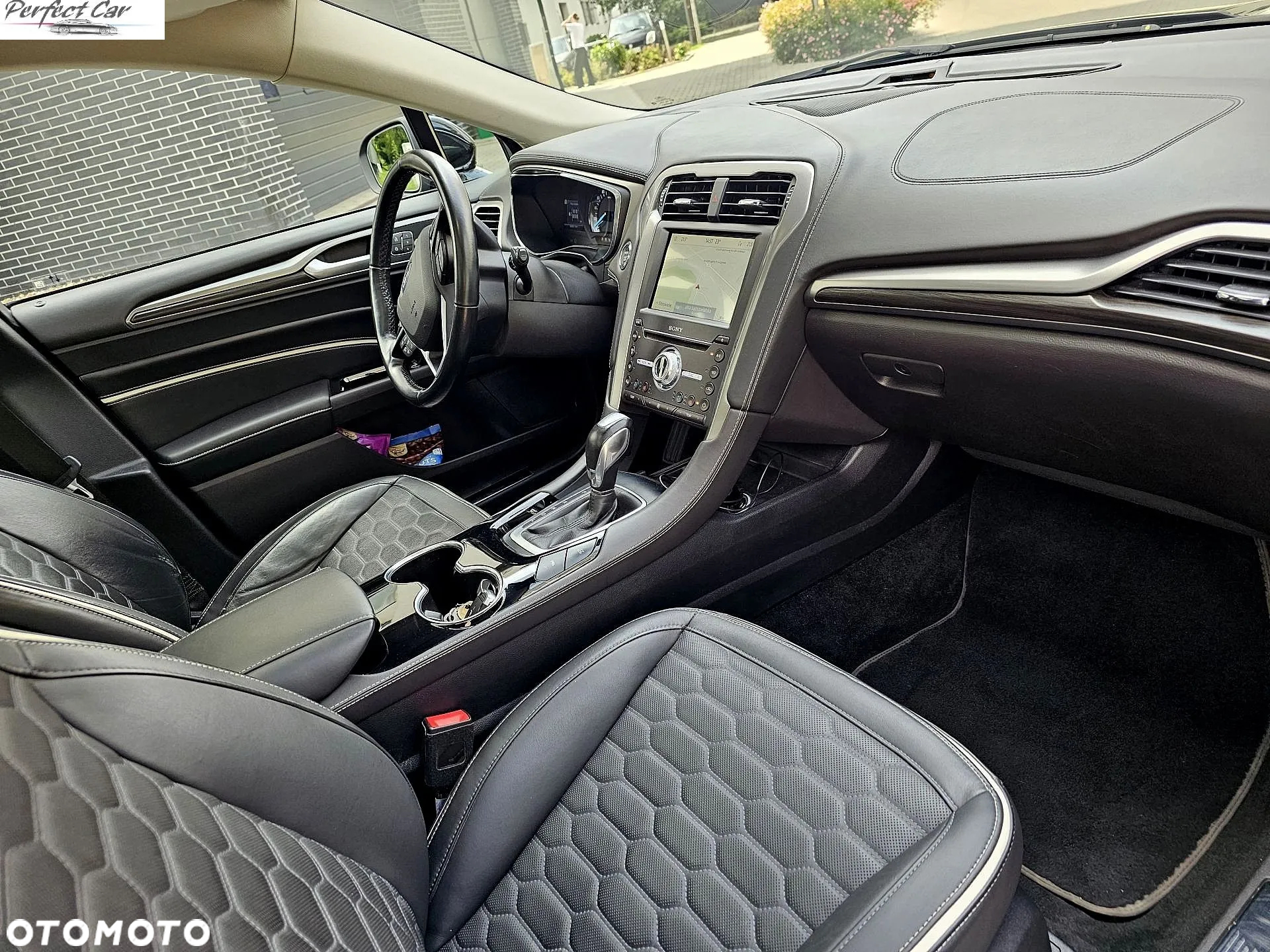 Ford Mondeo Vignale 2.0 Hybrid - 8