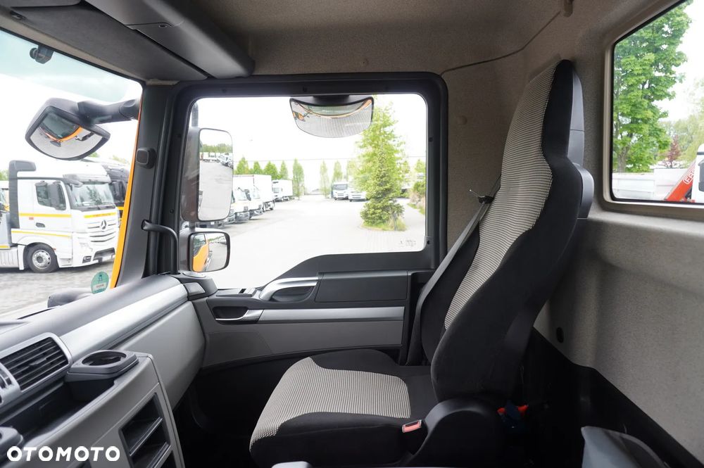 MAN TGM 13.290 / 4x4 / 30 tys. km!!! / hakowiec HIAB XR8S3250 / DMC 15 ton - 25