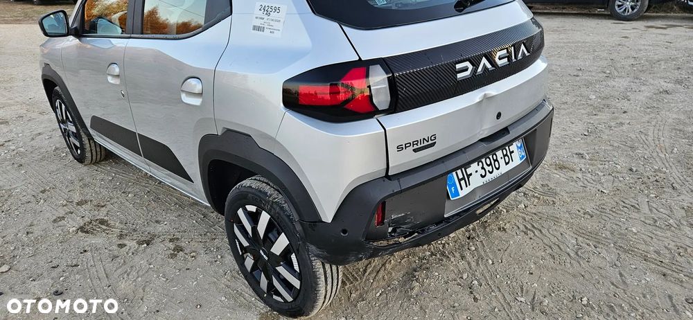 Dacia Spring - 12