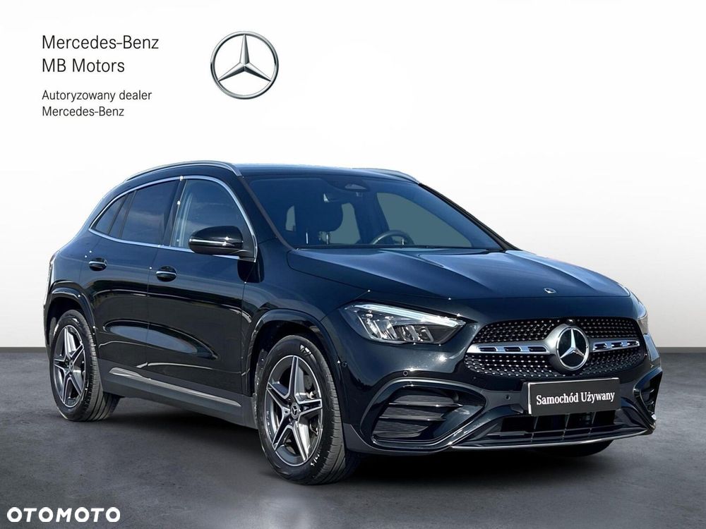 Mercedes-Benz GLA 200 AMG Line - 8