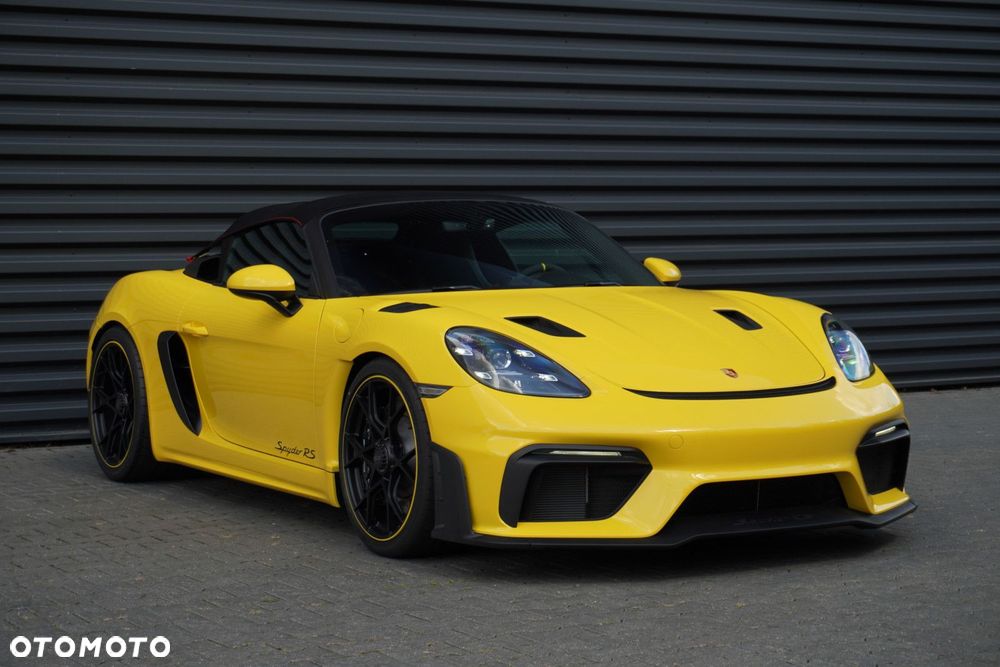 Porsche 718 Spyder - 3