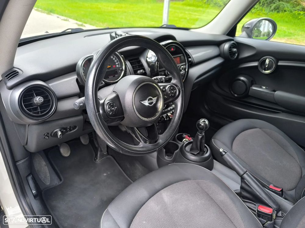 MINI 3 Portas Cooper D Metropolitan - 12