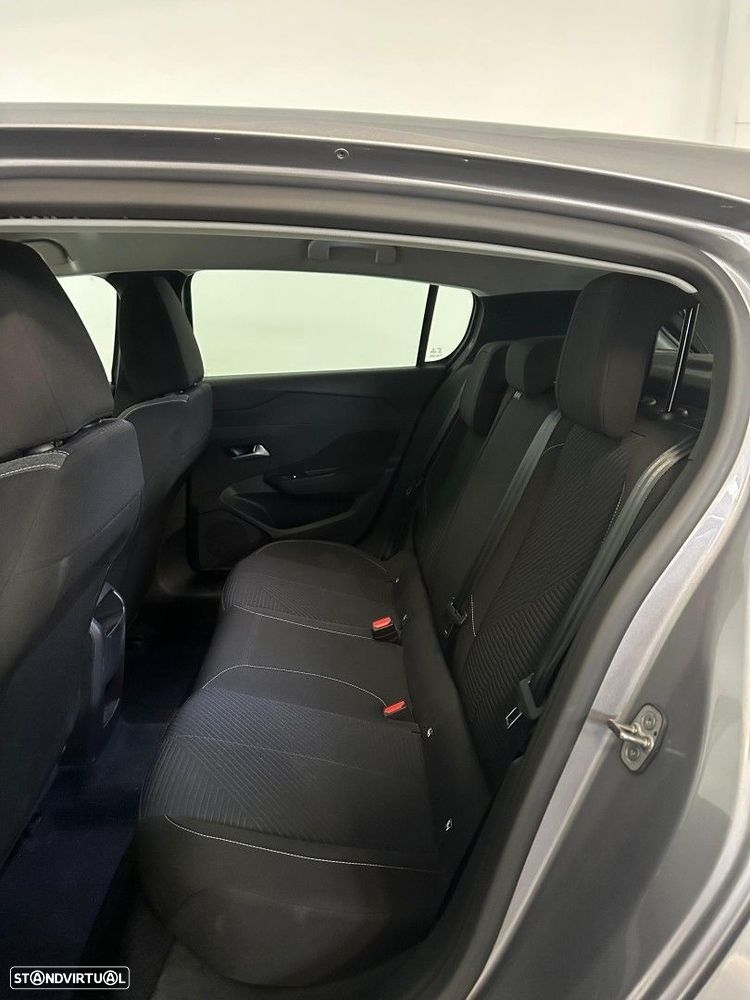 Peugeot 308 1.2 PureTech Active Pack - 9