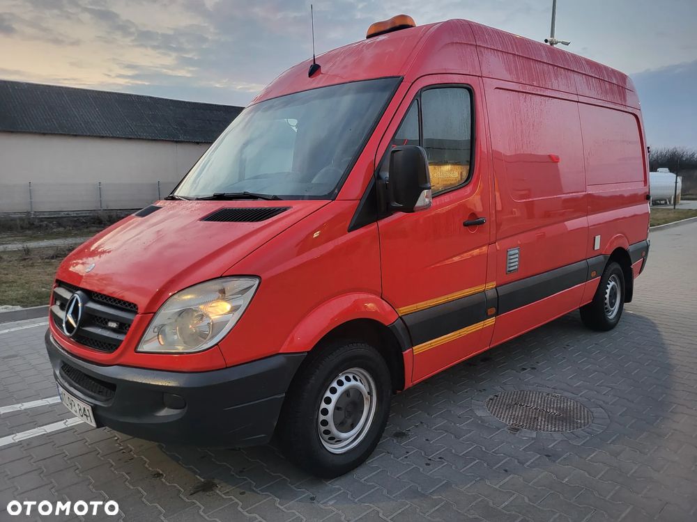 Mercedes-Benz Sprinter - 1
