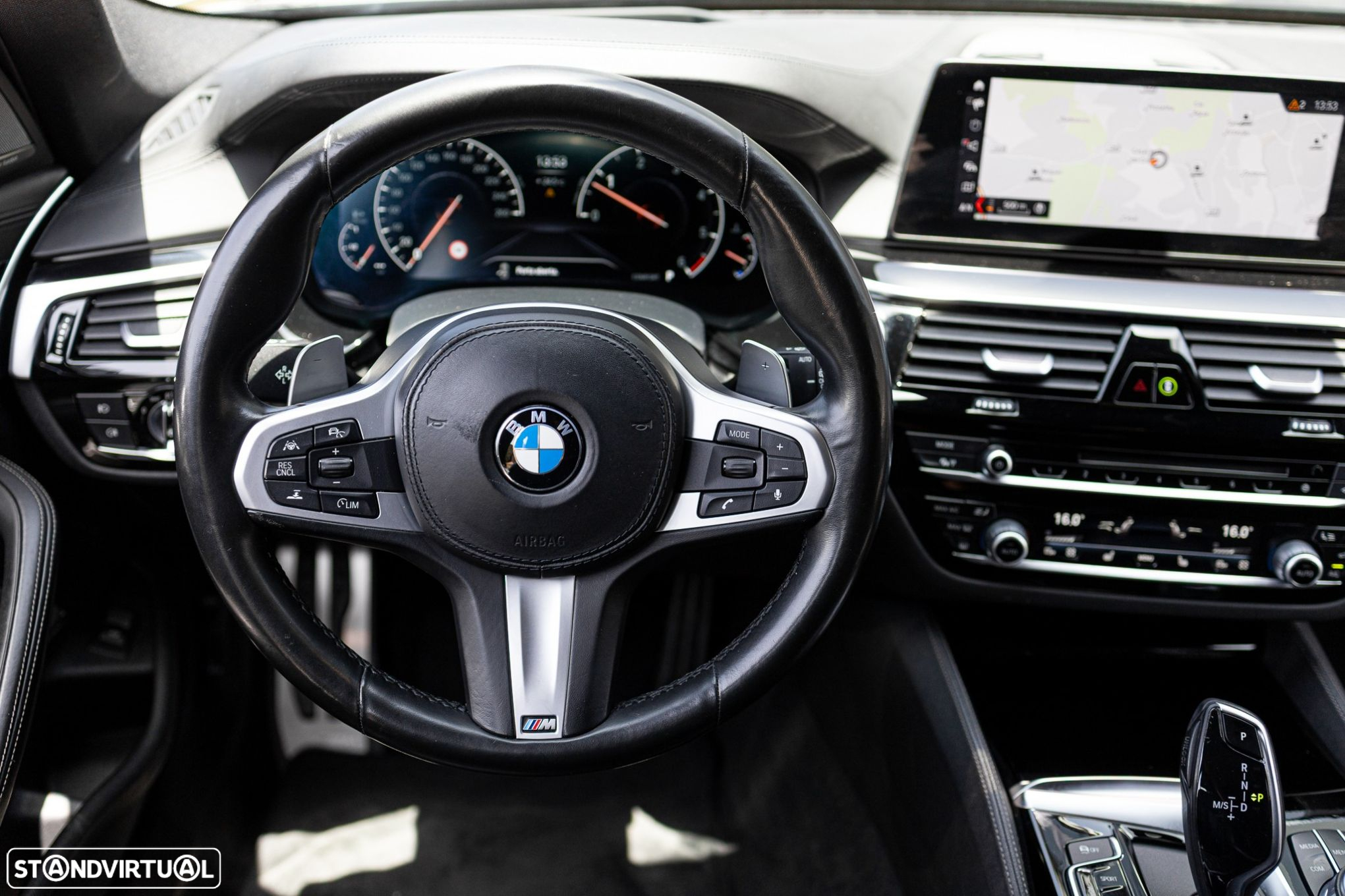BMW 540 d xDrive Pack M Auto - 43