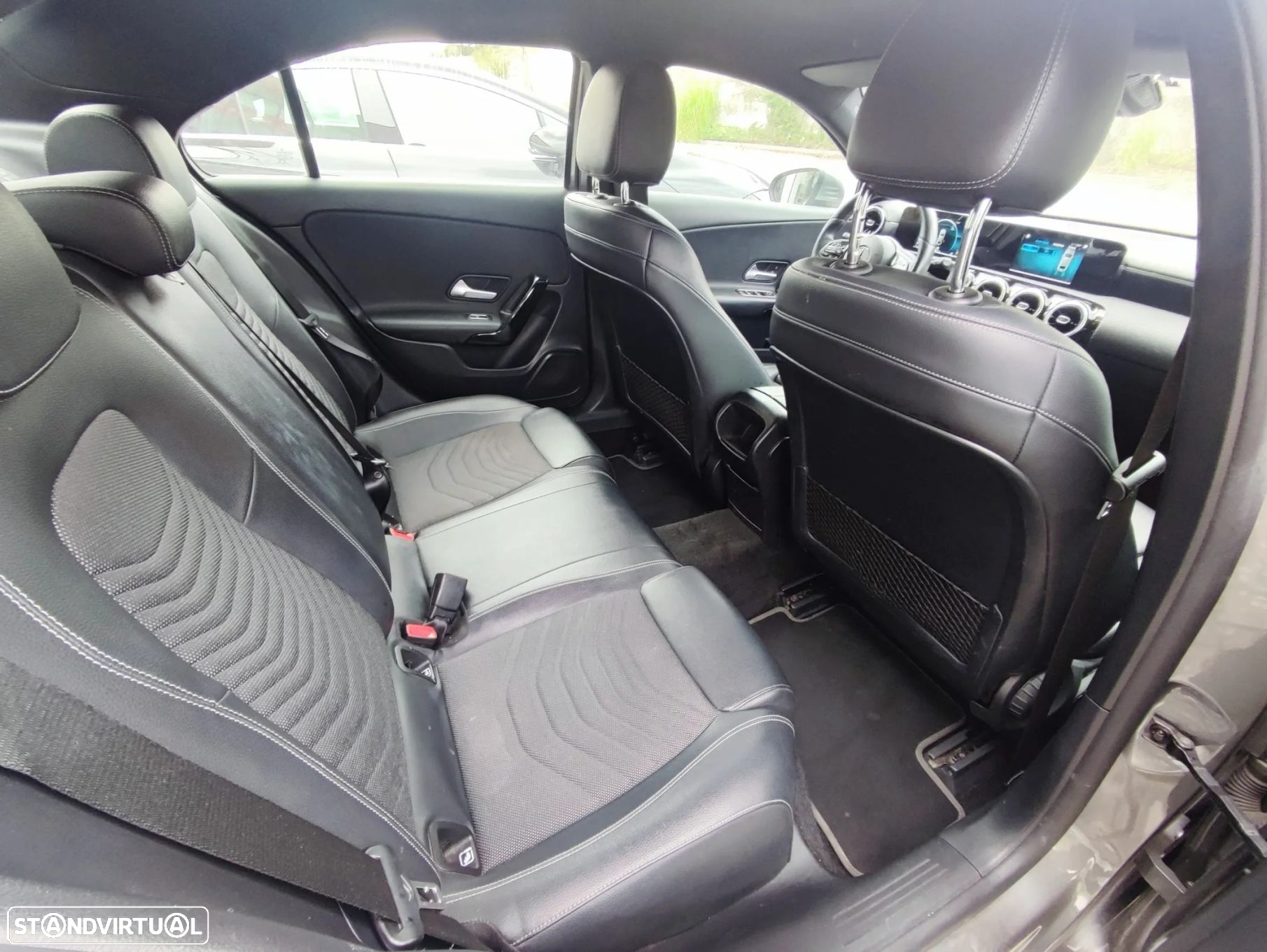 Mercedes-Benz A 180 Limousine d Progressive Aut. - 8