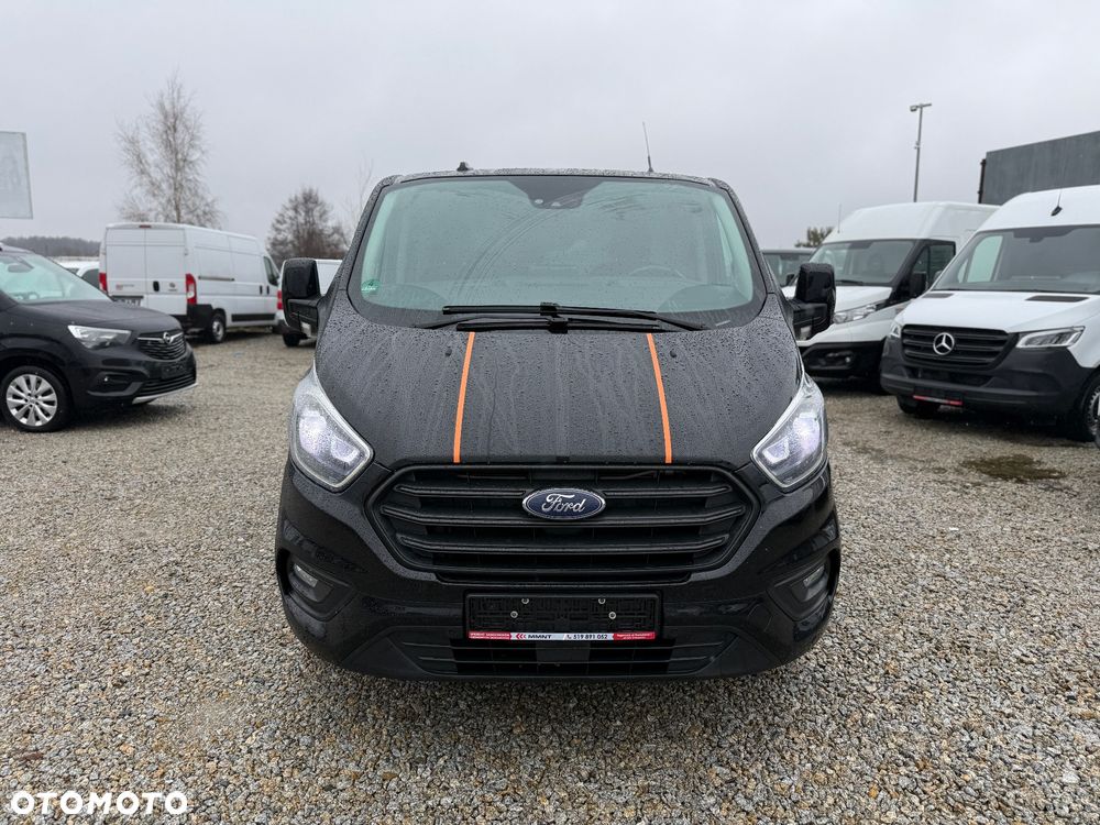 Ford TRANSIT CUSTOM BLACK EDITION L2H1/2xBoczne drzwi/Automat/Bi-Xenon/Navi/Klima/Kamera/Grzane fotele/PDC przód i tył/Grzana szyba/Hak/Bagażnik - 2