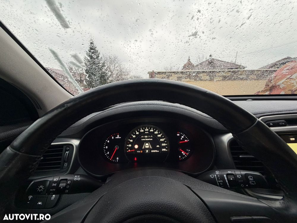 Kia Sorento 2.2 DSL 6AT 4x4 Cosmo - 8