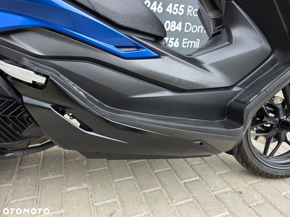 Honda NSS - 11