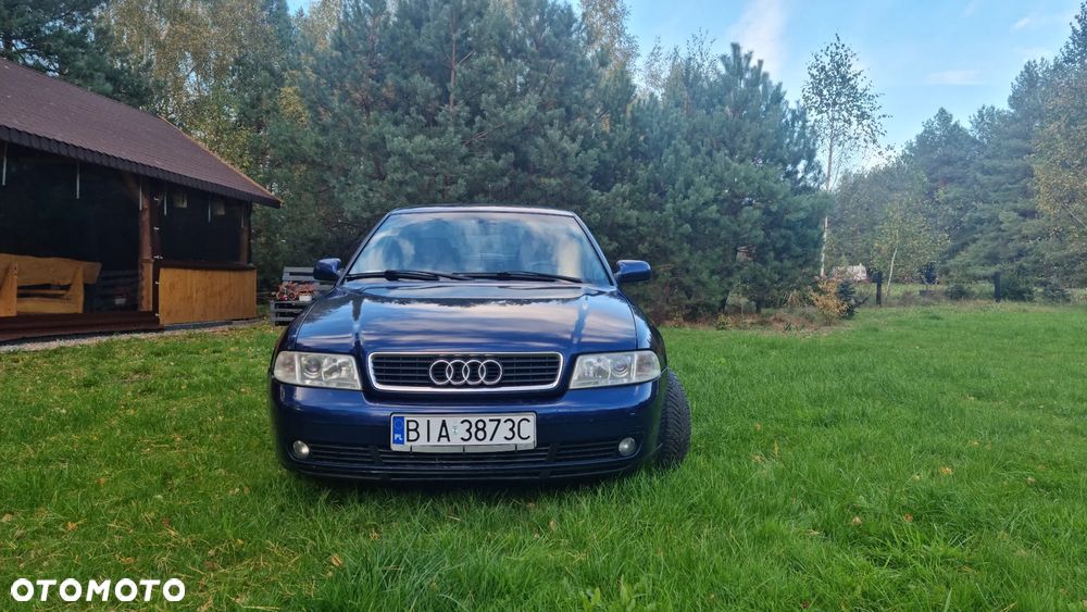 Audi A4 Limousine 1999 photo 2