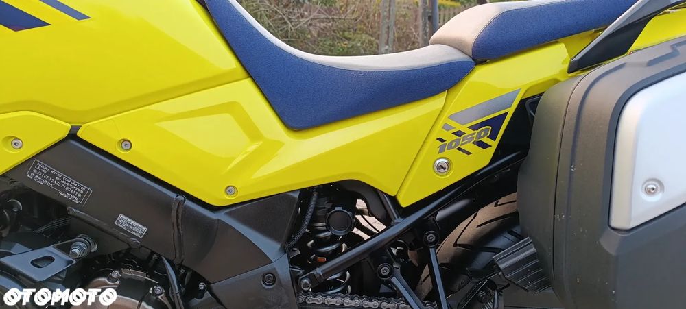 Suzuki V-STROM - 29