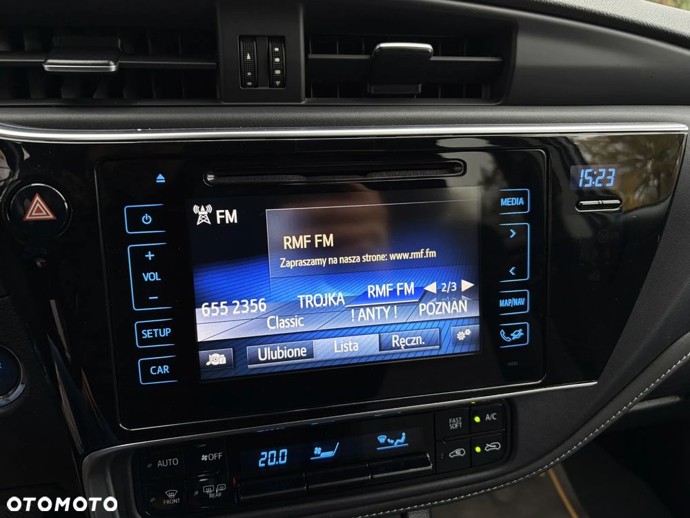 Toyota Auris 1.8 HSD Luna - 29