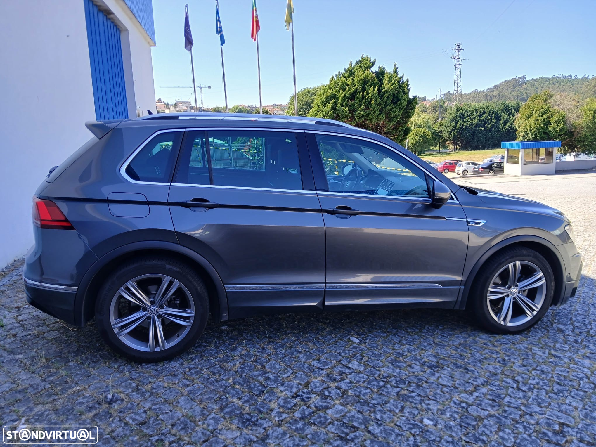 VW Tiguan 2.0 TDI R-Line DSG - 8