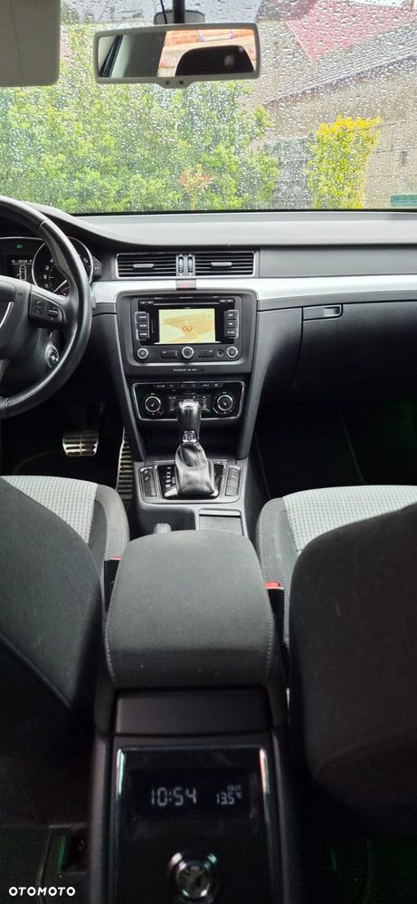 Skoda Superb 2.0 TDI DSG Active - 13