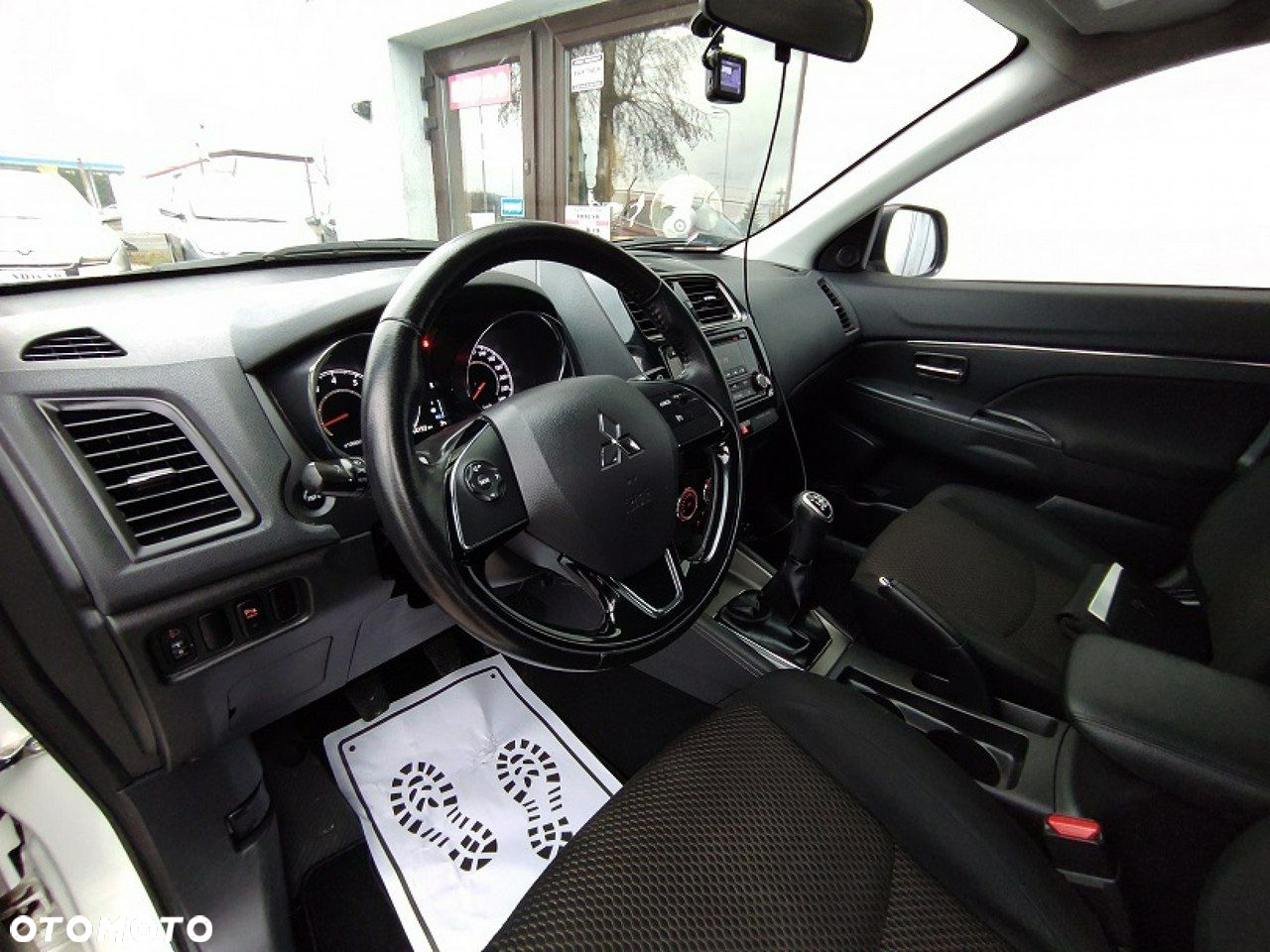 Mitsubishi ASX - 9
