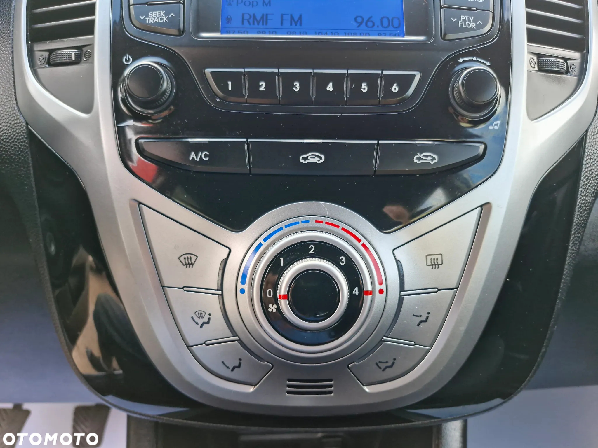 Hyundai ix20 1.4 Comfort - 36