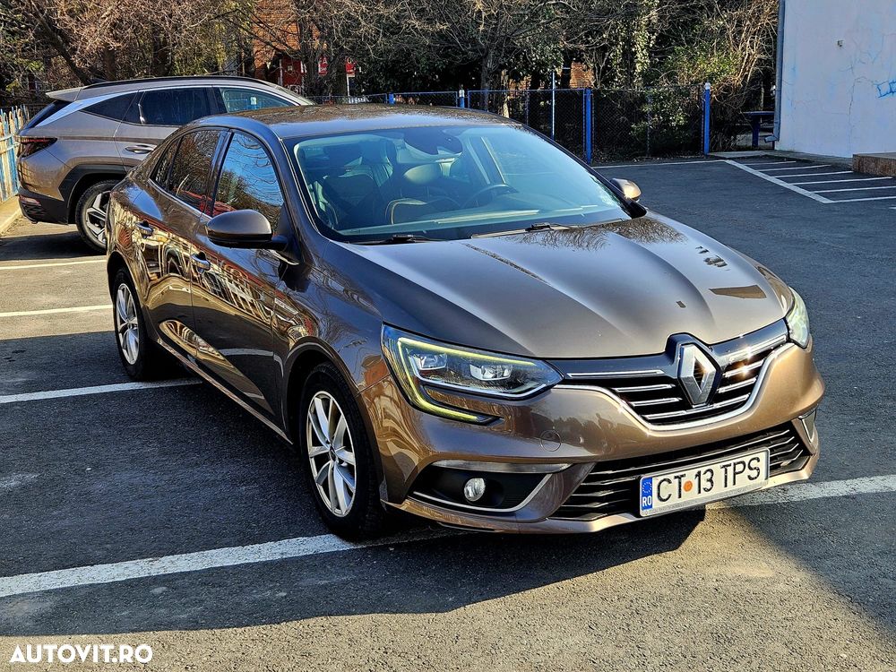 Renault Megane TCe GPF Intens - 4