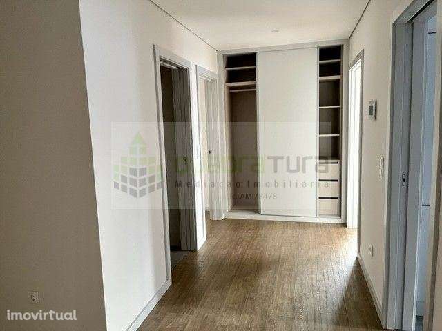 Apartamento T4 Cobertura | Boavista | Suites | c/ Terraço Panorâmico - Grande imagem: 5/25