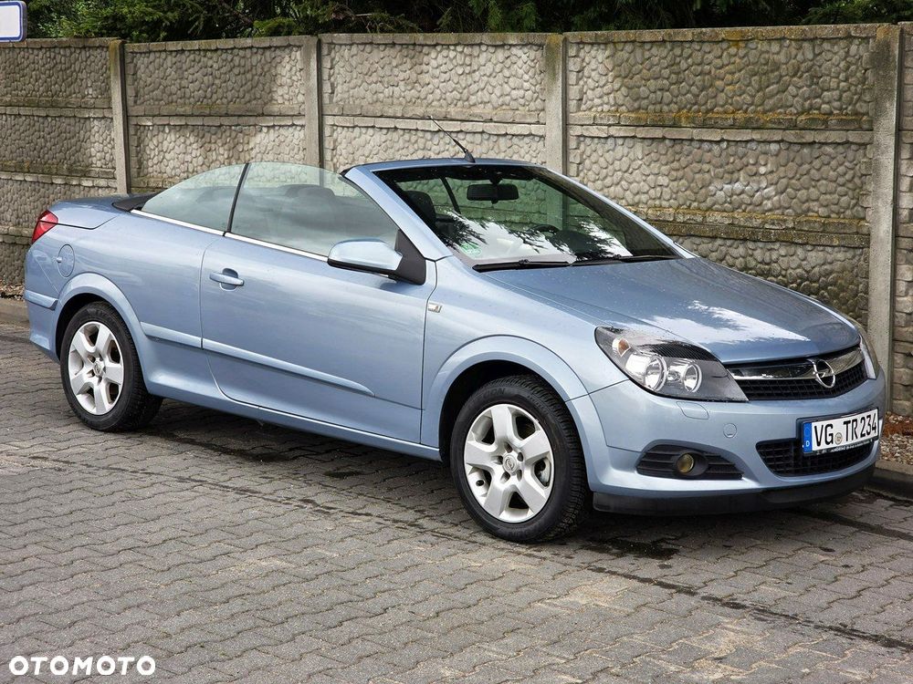 Opel Astra TwinTop 1.6 Enjoy - 4