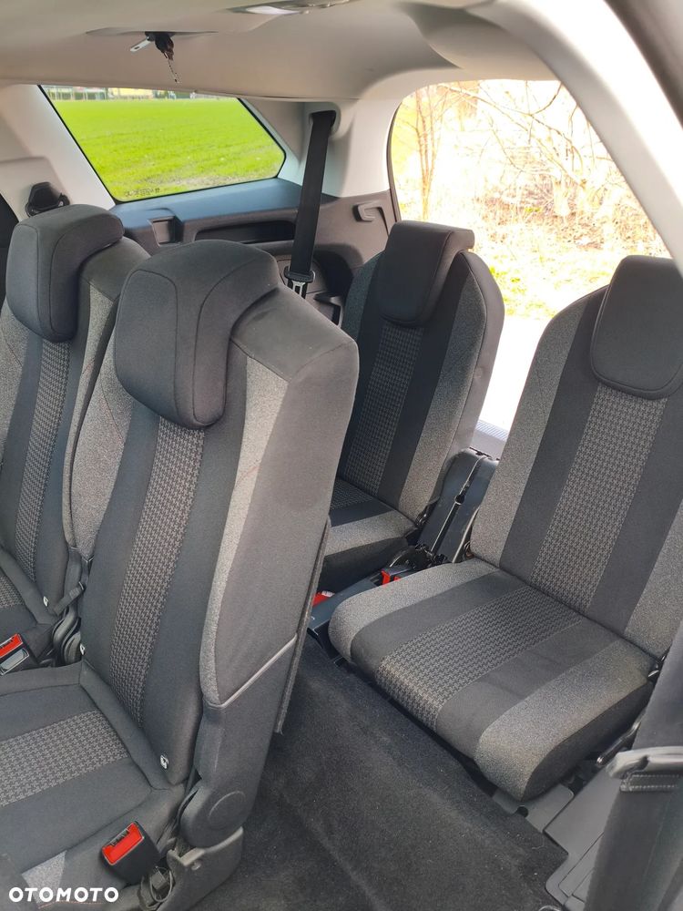 Peugeot 5008 2.0 HDi Family 7os - 7