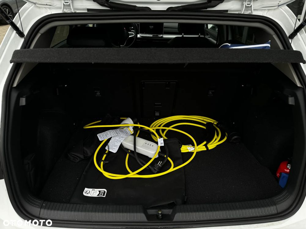 Volkswagen Golf 1.5 TSI EHybrid PHEV 150kW Life Plus DSG - 28