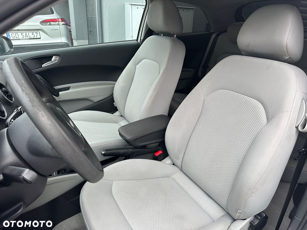 Audi A1 3-drzwiowe 1.4 TFSI admired - 9